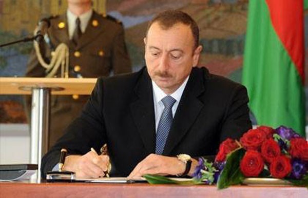 bakubus-azerbaycan-investisiya-holdinqinin-idareetmesine-verildi